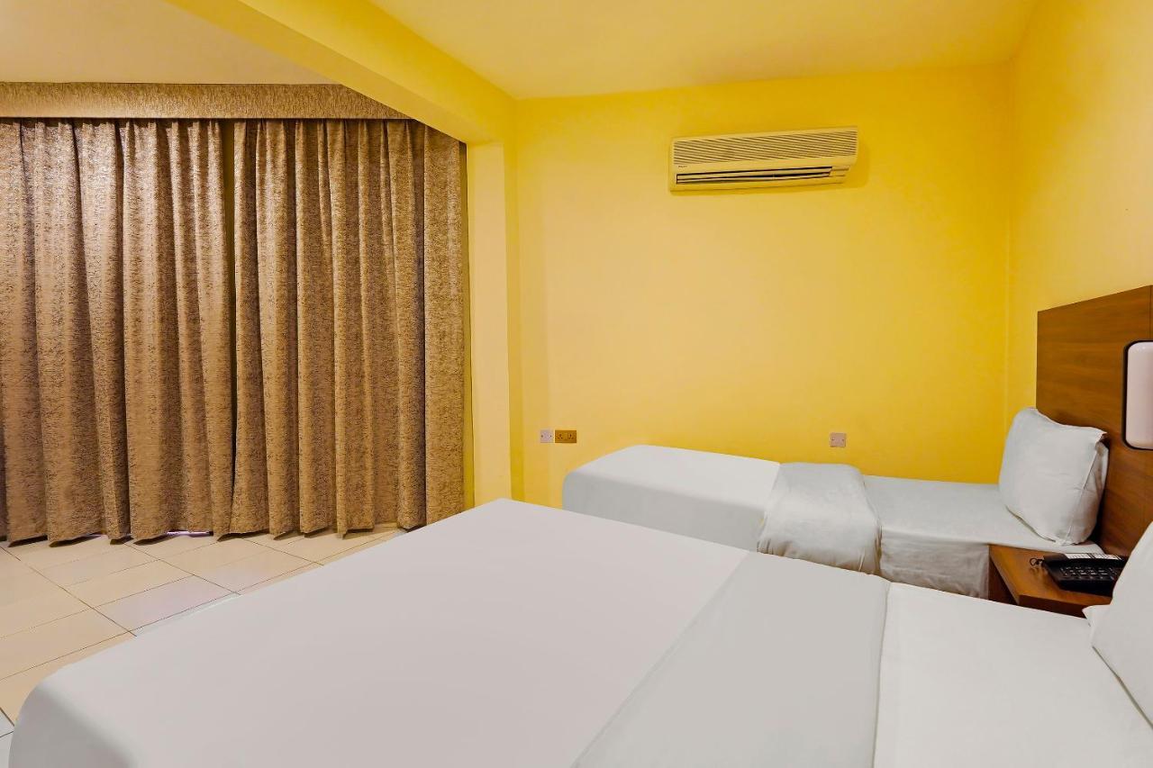 Oyo 925 Emirates Hotel Dubaj Exteriér fotografie